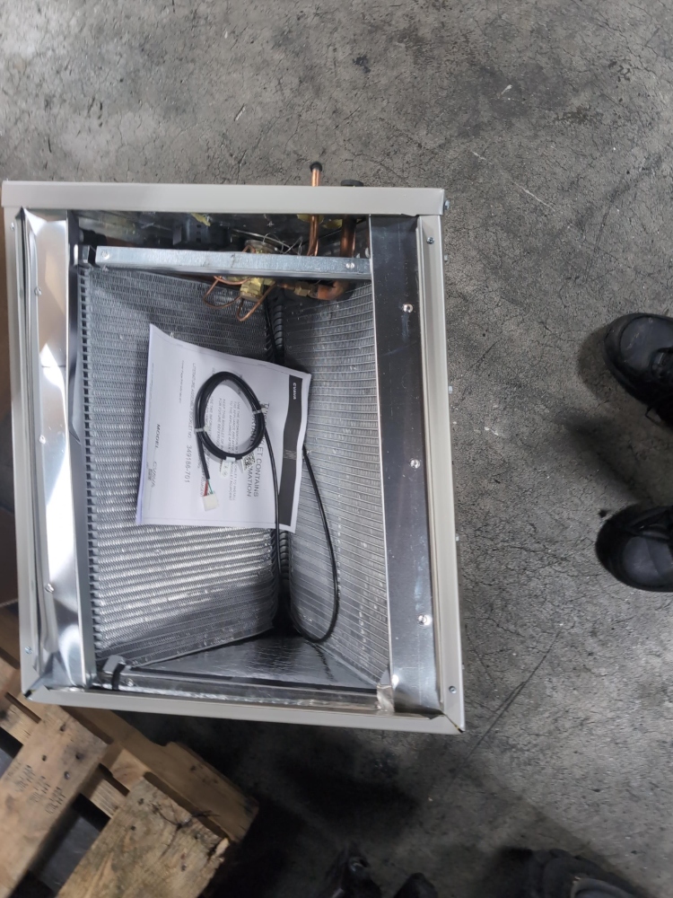 2 Ton R454B Upflow / Downflow 17" Cased V-Coil